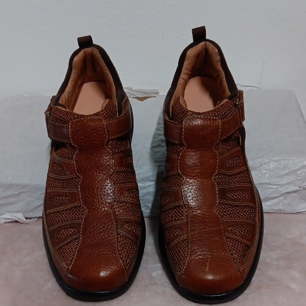 Men's Tan Leather Slip-On Loafers